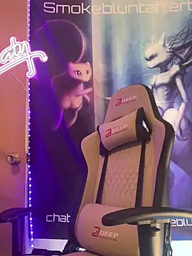 Snapshot of Smokebluntafterblunt chatting on February 28, 1:39 am Smokebluntafterblunt online show from February 28, 1:39 am