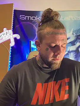 Snapshot of Smokebluntafterblunt chatting on March 2, 9:16 am Smokebluntafterblunt online show from March 2, 9:16 am