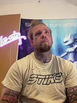 Smokebluntafterblunt online show from May 29, 3:21 pm