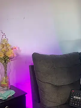 Kyliegolden online show from April 18, 6:01 pm