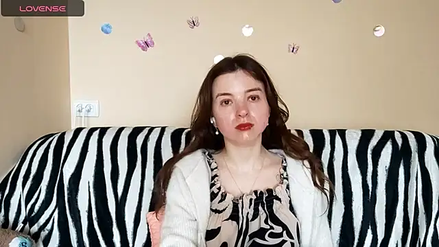Snapshot of LanitaHemple chatting on April 21, 1:17 pm LanitaHemple online show from April 21, 1:17 pm