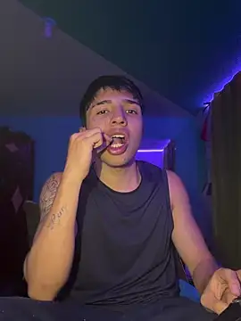 Snapshot of dirtydickkk chatting on February 28, 4:02 am dirtydickkk online show from February 28, 4:02 am