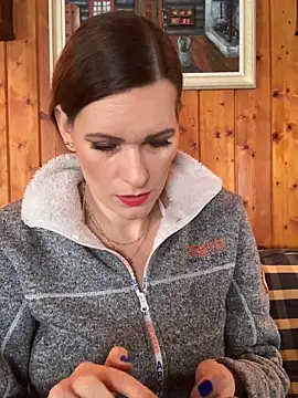 Snapshot of Midnight_Munch chatting on February 23, 8:33 am Midnight Munch online show from February 23, 8:33 am