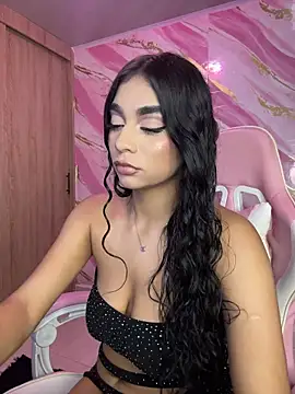 Snapshot of Katie_boss2 chatting on February 11, 1:10 am Katie boss2 online show from February 11, 1:10 am