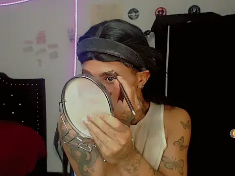 Snapshot of nebullax_mcqueen chatting on February 9, 2:32 pm nebullax mcqueen online show from February 9, 2:32 pm