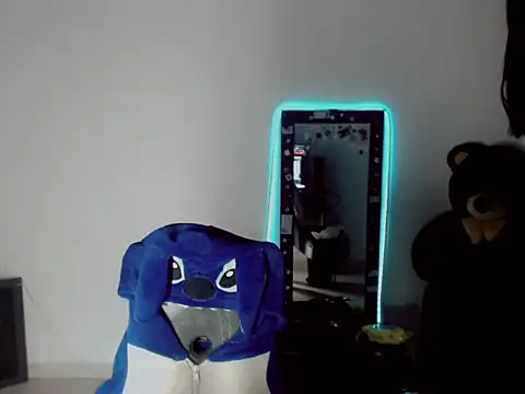 Snapshot of nebullax_mcqueen chatting on February 28, 6:09 pm nebullax mcqueen online show from February 28, 6:09 pm