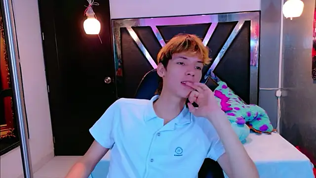 Liam Green1 online show from February 9, 11:58 am