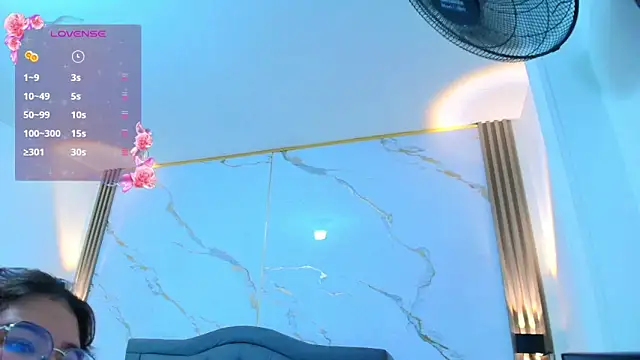 Snapshot of Nina_rouge77 chatting on February 23, 12:02 pm Nina rouge77 online show from February 23, 12:02 pm