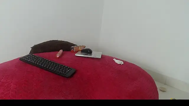 valeryskinnyvagi online show from March 1, 2:46 am