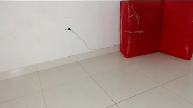 valeryskinnyvagi online show from March 30, 7:26 pm