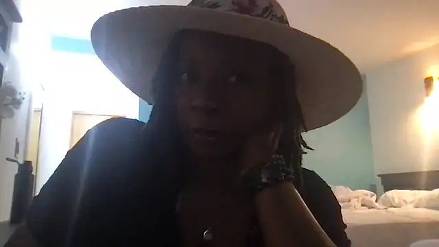 bisexualbeauty50 online show from March 8, 11:58 am