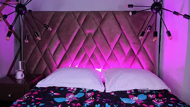 Aris Suarez online show from April 10, 5:01 am