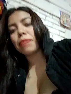 Snapshot of Ariana_Castillo__ chatting on February 20, 1:13 am Ariana Castillo online show from February 20, 1:13 am