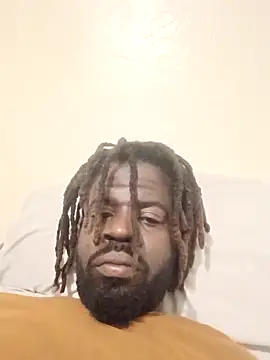 Snapshot of Aliesesay1 chatting on February 25, 3:16 am Aliesesay1 online show from February 25, 3:16 am