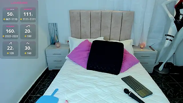 Snapshot of juana_glow chatting on March 3, 3:45 am juana glow online show from March 3, 3:45 am