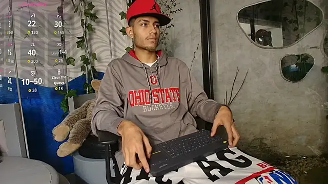ItsZairen online show from May 26, 3:35 am