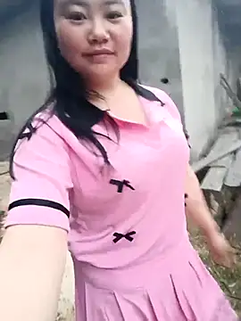 lisn-cute online show from February 22, 11:47 pm