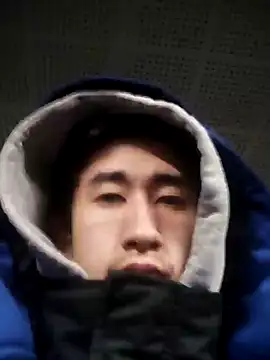 Snapshot of baron5008 chatting on February 13, 12:39 am baron5008 online show from February 13, 12:39 am