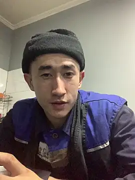 Snapshot of baron5008 chatting on February 20, 8:42 pm baron5008 online show from February 20, 8:42 pm