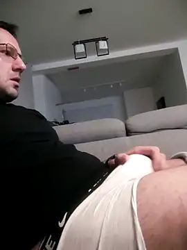 Snapshot of defaktor chatting on February 10, 8:02 pm defaktor online show from February 10, 8:02 pm