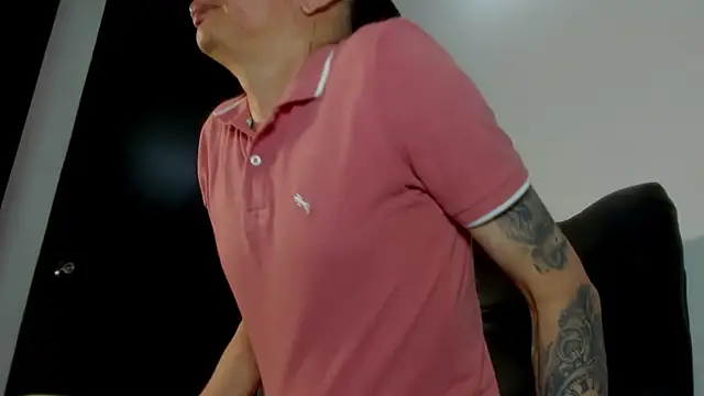 Thommas8a online show from February 26, 11:15 pm