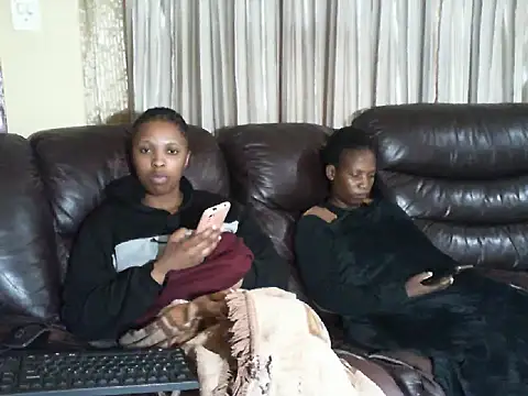 Caramel-Diva online show from April 13, 6:52 am