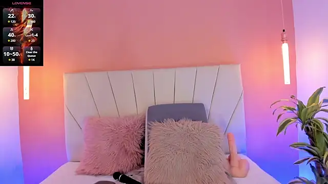 celeste lewiss online show from March 14, 1:01 am