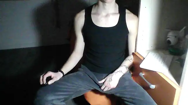 Snapshot of JulioDomlive chatting on February 9, 7:07 pm JulioDomlive online show from February 9, 7:07 pm