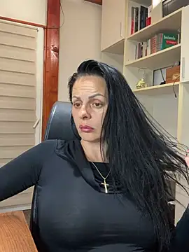 MiriamDelyn online show from May 22, 7:41 pm