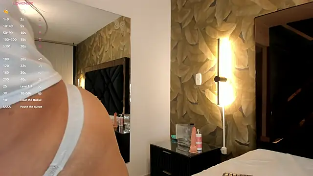 Alanna-Brooke online show from February 24, 2:09 am