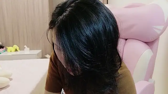 xiaojie jie online show from April 7, 7:42 am