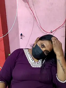 Snapshot of Tamil_uma_69 chatting on February 22, 7:12 pm Tamil uma 69 online show from February 22, 7:12 pm