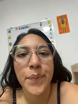 Snapshot of Victoria_Lusty chatting on March 3, 9:21 pm Victoria Lusty online show from March 3, 9:21 pm