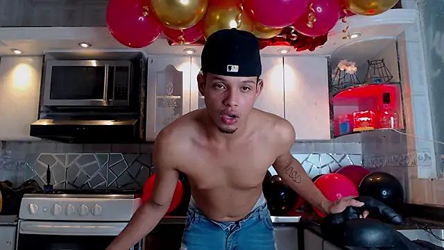 Snapshot of Gael_zambrano chatting on February 11, 6:13 pm Gael zambrano online show from February 11, 6:13 pm