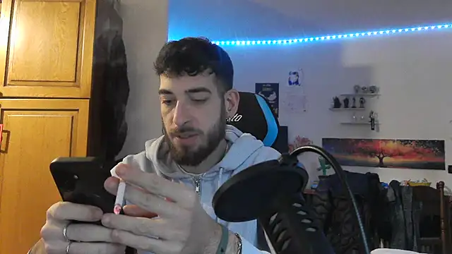 Snapshot of maestroboris95 chatting on February 19, 12:01 pm maestroboris95 online show from February 19, 12:01 pm