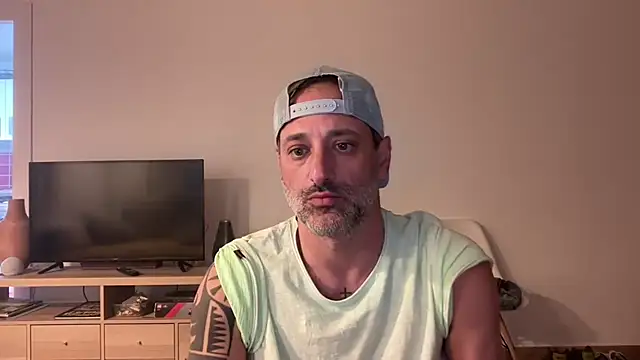 rgani online show from April 1, 9:45 pm