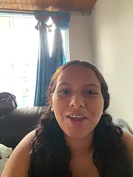 Luna white1 online show from March 9, 7:40 pm