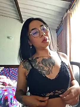 Snapshot of Zafira_glow chatting on February 11, 8:25 pm Zafira glow online show from February 11, 8:25 pm