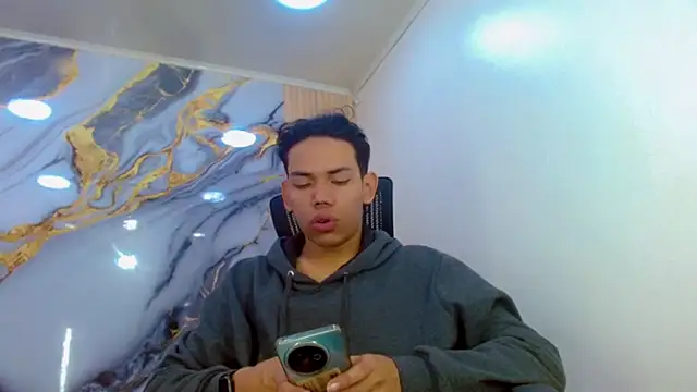 DaviidBuckx  online show from March 20, 2:16 am