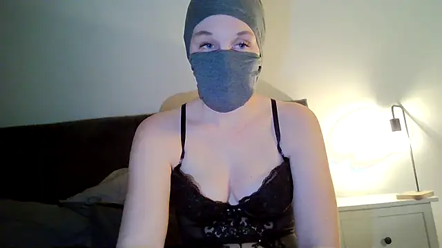 BlueEyesSecret online show from February 8, 12:25 am