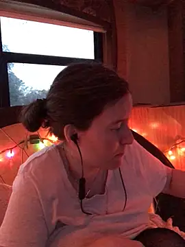 Snapshot of JMT42 chatting on February 25, 11:25 pm JMT42 online show from February 25, 11:25 pm