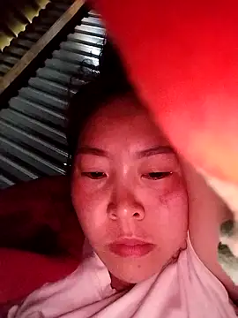 Yiyoongg online show from February 20, 11:38 pm