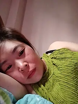 Yiyoongg online show from May 30, 11:02 pm