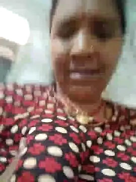 Snapshot of Loomaraj chatting on July 9, 7:34 am Loomaraj online show from July 9, 7:34 am