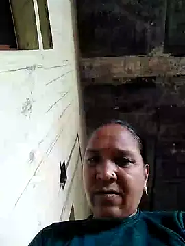 Snapshot of Loomaraj chatting on July 14, 2:05 am Loomaraj online show from July 14, 2:05 am