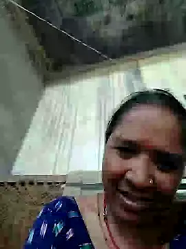 Snapshot of Loomaraj chatting on July 26, 3:25 am Loomaraj online show from July 26, 3:25 am