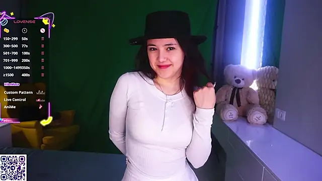 VerlieChahal online show from April 4, 8:28 pm