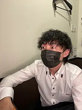 Snapshot of --ha-ru-- chatting on February 28, 11:11 am --ha-ru-- online show from February 28, 11:11 am