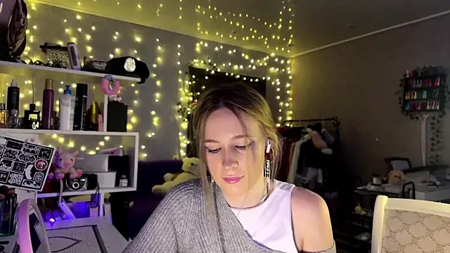 Snapshot of amily_sunray chatting on February 21, 2:07 pm amily sunray online show from February 21, 2:07 pm