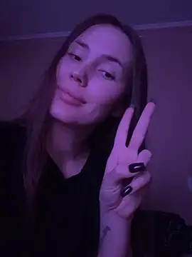 Snapshot of Arielle_Vade chatting on July 19, 8:01 pm Arielle Vade online show from July 19, 8:01 pm
